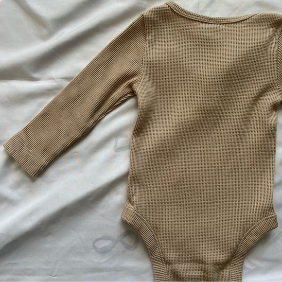 Old Navy Cozy Kids Thermal One Piece Henley in Cream Size 6-12 Months - Picture 10 of 12